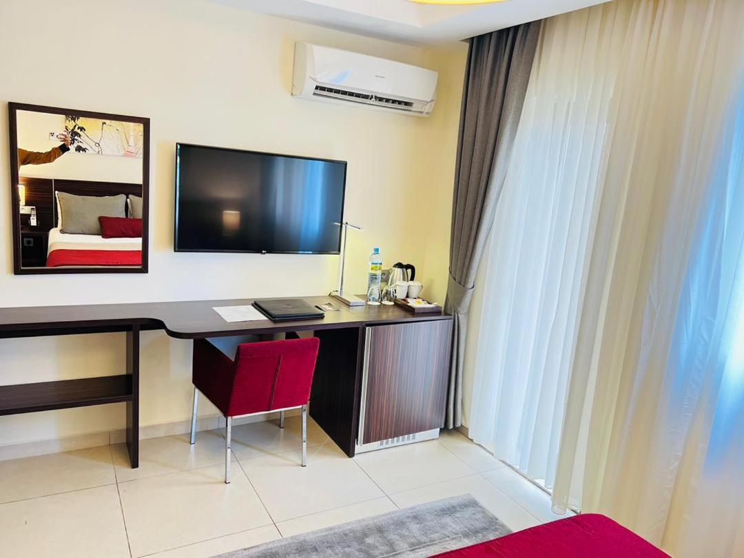 Souare Premium Hotel Conakry Exterior photo