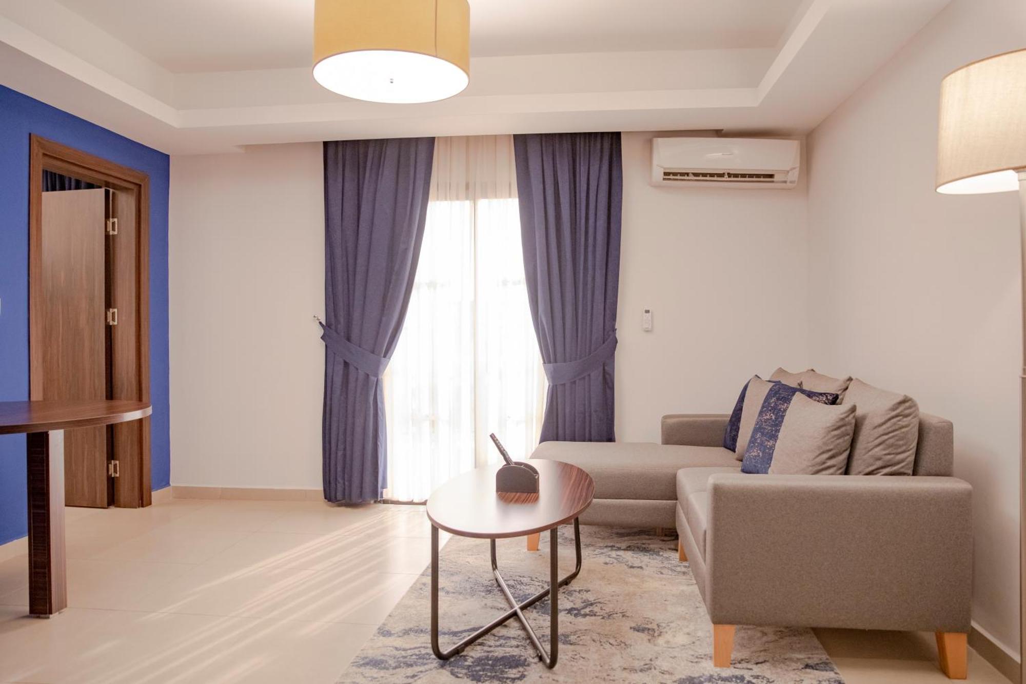 Souare Premium Hotel Conakry Exterior photo